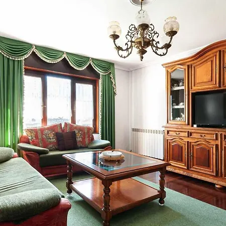 Paco G 10404 Chalet