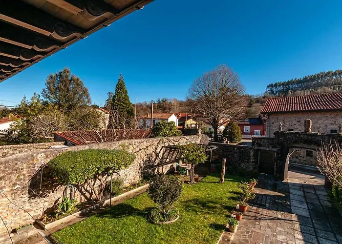 Paco G 10404 Chalet *